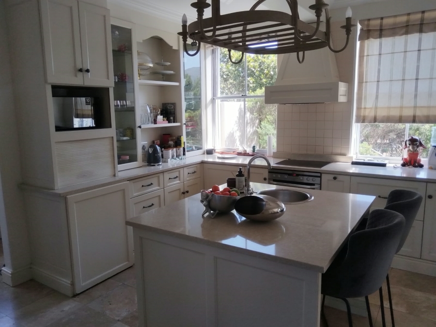 To Let 3 Bedroom Property for Rent in Lake Michelle Western Cape
